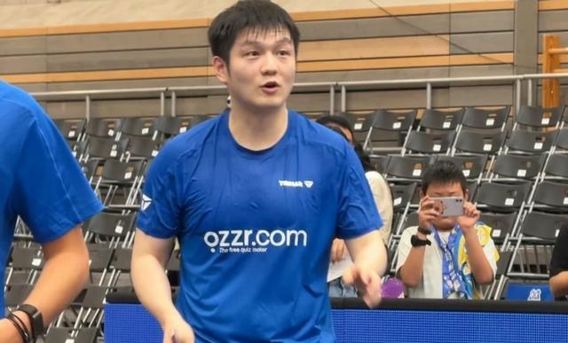 朗西斯卡的, 作为团体赛, 采访让人意 朗西斯卡的, 作为团体赛, 采访让人意