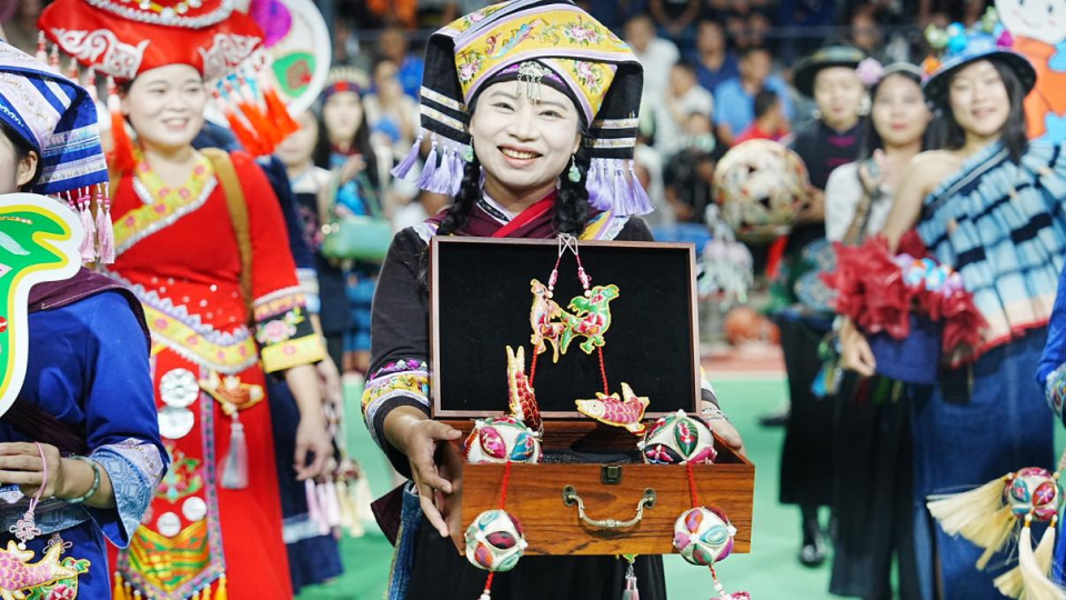 此外, 下一场青秀 此外, 下一场青秀