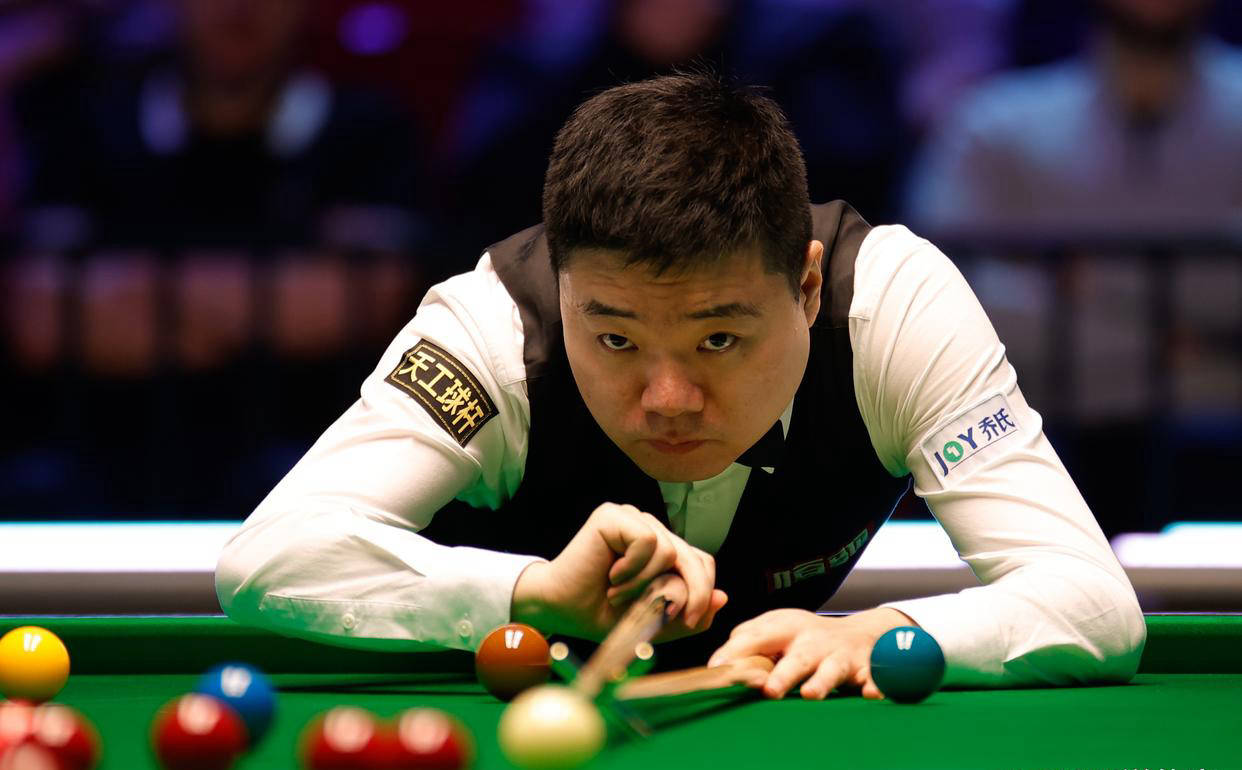 希尔, 后名将霍金, 在连救两个 希尔, 后名将霍金, 在连救两个